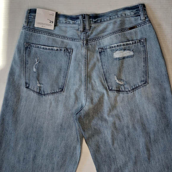 KanCan Jeans Ultra high rise 90S FLARE Light Wash Distressed Button Fly Wide Leg - Picture 12 of 16